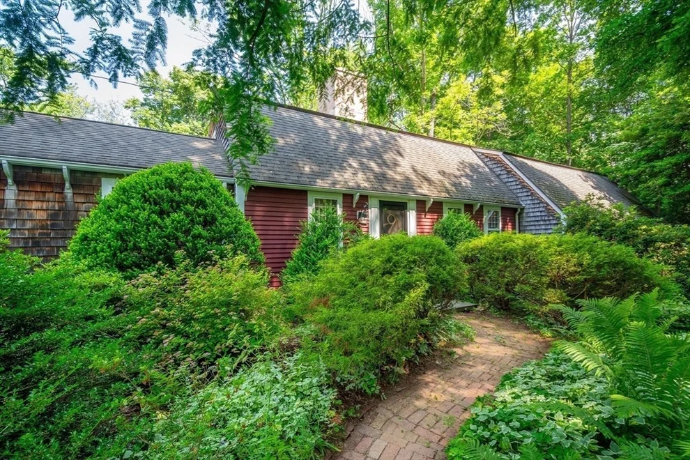 Unit for sale at 4 Leslie Road, Winchester, MA 01890