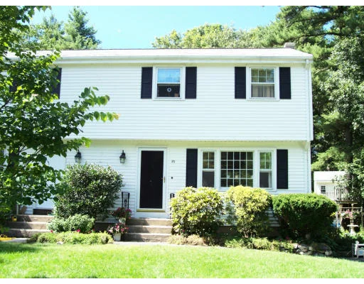 Unit for sale at 89-93 Old Farm Rd, Mansfield, MA 02048