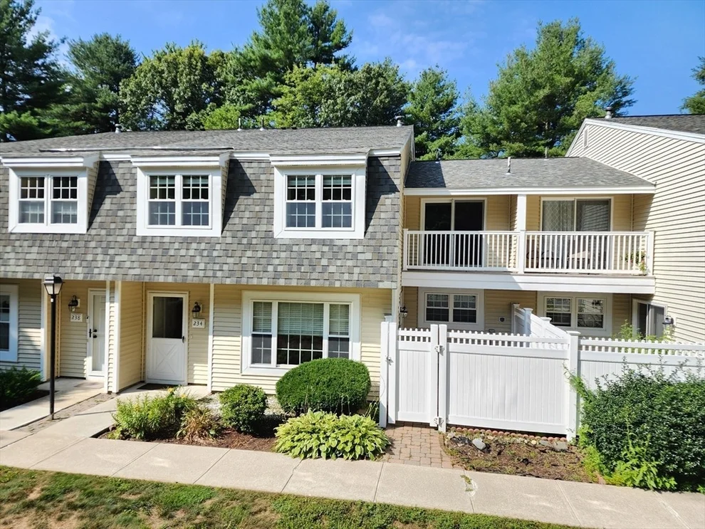 Unit for sale at 234 Edgebrook Dr, Boylston, MA 01505
