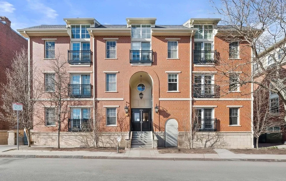 Unit for sale at 606 E 4th Street, Boston, MA 02127