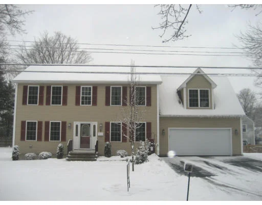 Unit for sale at 7 Greenacre Lane, East Longmeadow, MA 01028