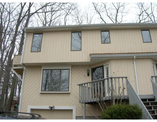 Unit for sale at 311 Maple Ave, Shrewsbury, MA 01545