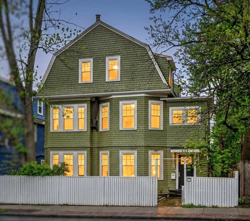 Unit for sale at 335 Huron Ave, Cambridge, MA 02138