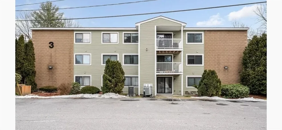 Unit for sale at 3 Bridgeview Cir, Tyngsborough, MA 01879