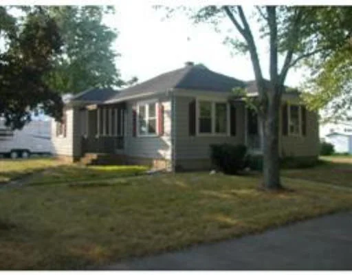 Unit for sale at 7 Quinn St, North Attleboro, MA 02760