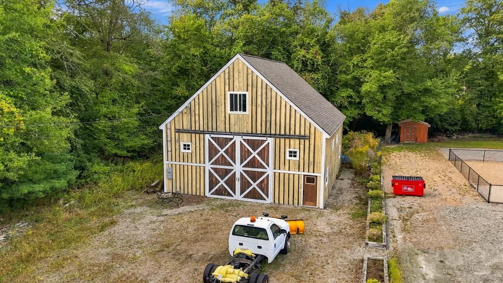 Unit for sale at 0 Faunce Corner Rd, Dartmouth, MA 02714