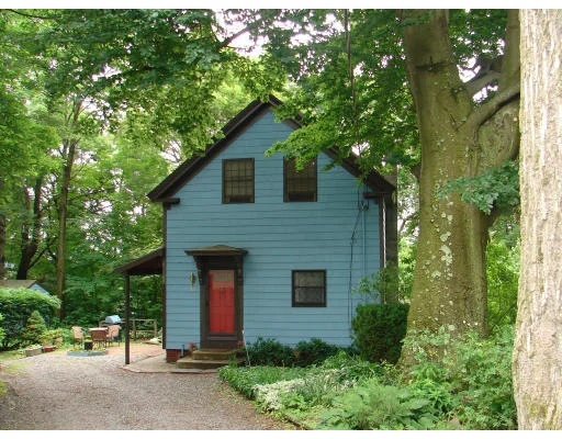 Unit for sale at 72 Mount Vernon Street, Reading, MA 01867
