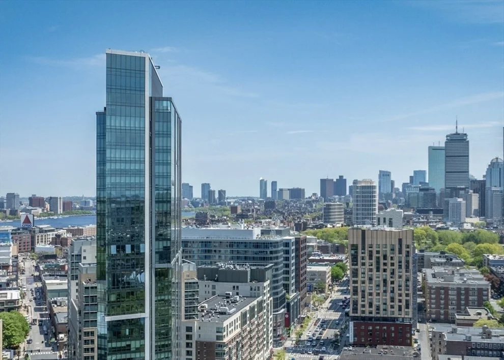 Unit for sale at 188 Brookline Ave, Boston, MA 02215