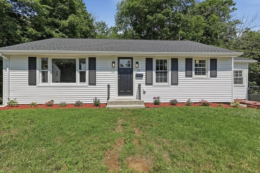 Unit for sale at 11 Dale Street, Spencer, MA 01562