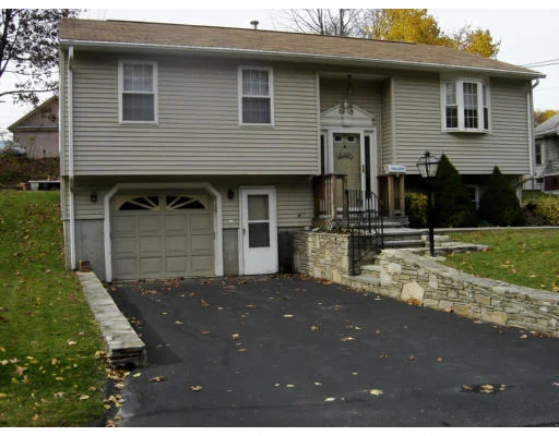 Unit for sale at 11 Whitney Street, Shrewsbury, MA 01545