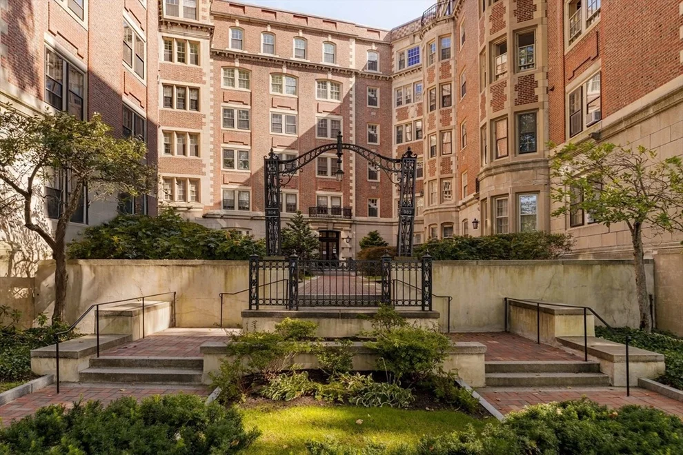 Unit for sale at 984 Memorial Drive, Cambridge, MA 02138