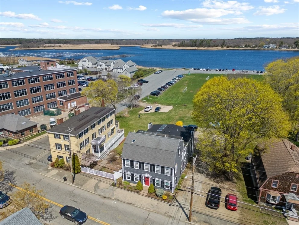 Unit for sale at 240 Merrimac St, Newburyport, MA 01950