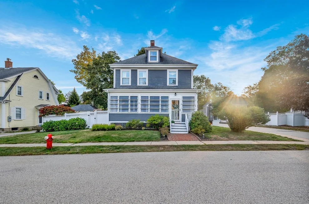 Unit for sale at 7 Melrose St, Amesbury, MA 01913