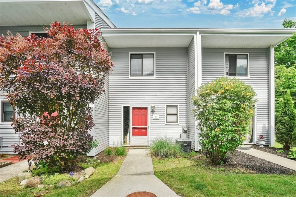 Unit for sale at 555 Russell Rd, Westfield, MA 01085