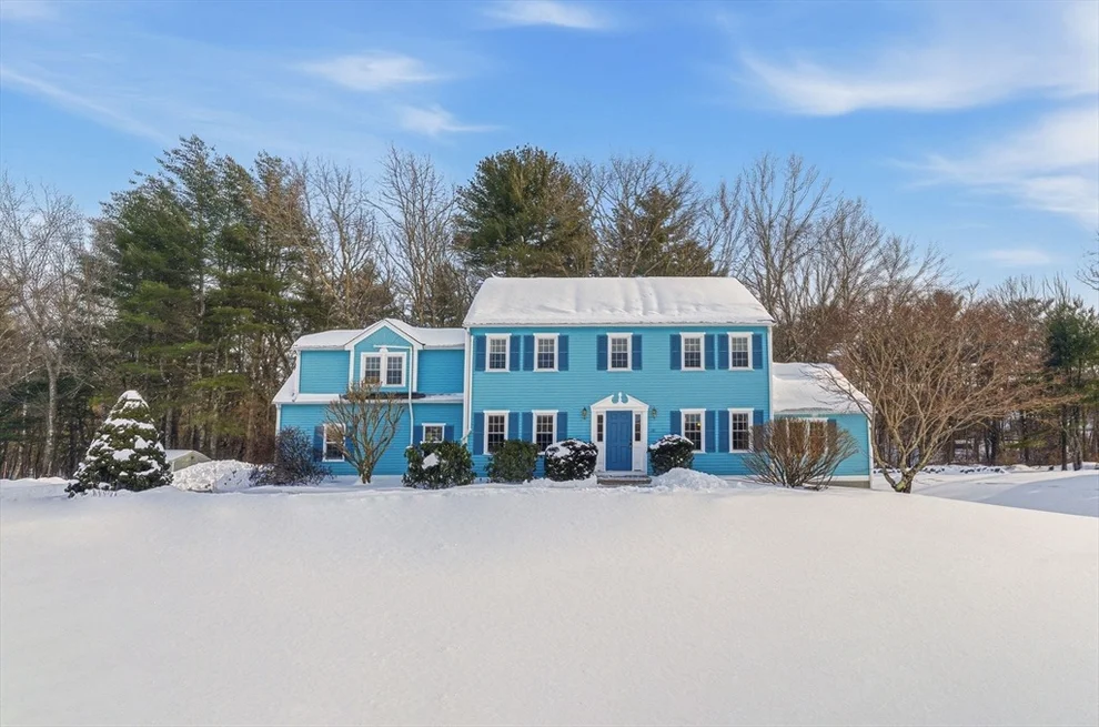 Unit for sale at 20 Honeysuckle Rd, Westford, MA 01886