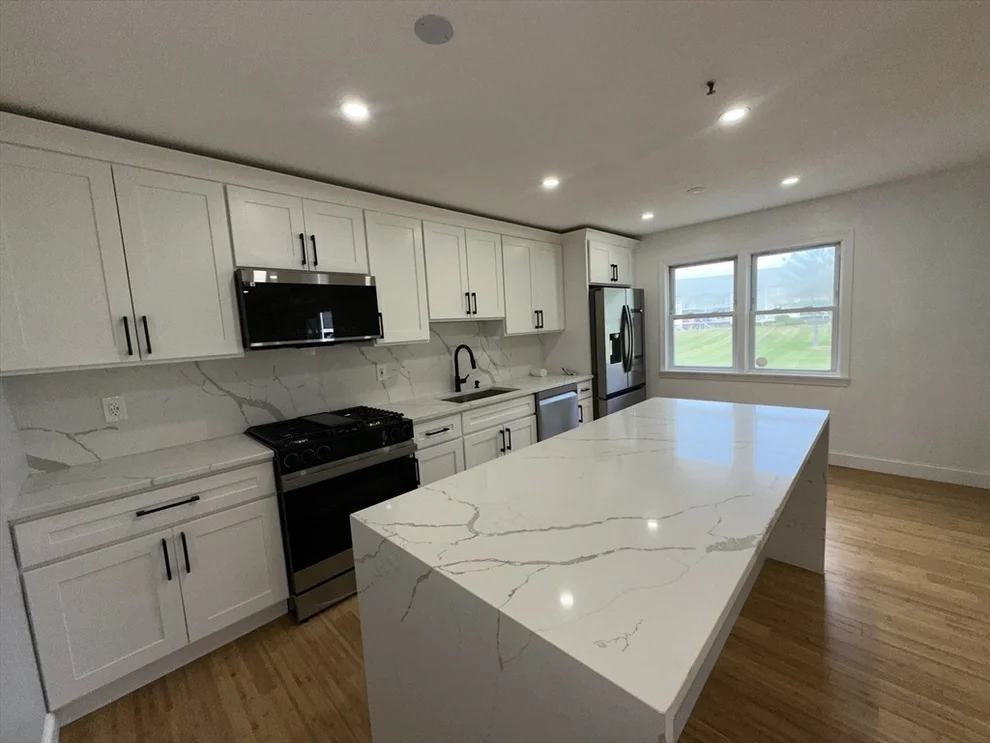 Unit for sale at 94 Tennis Plaza Rd, Dracut, MA 01826