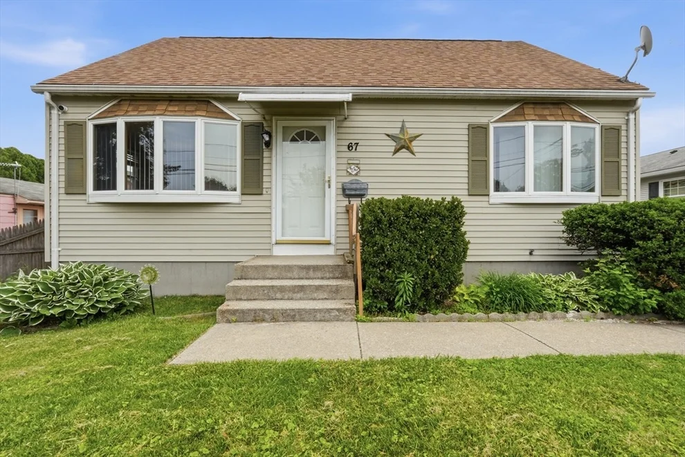 Unit for sale at 67 Wildermere St, Chicopee, MA 01020