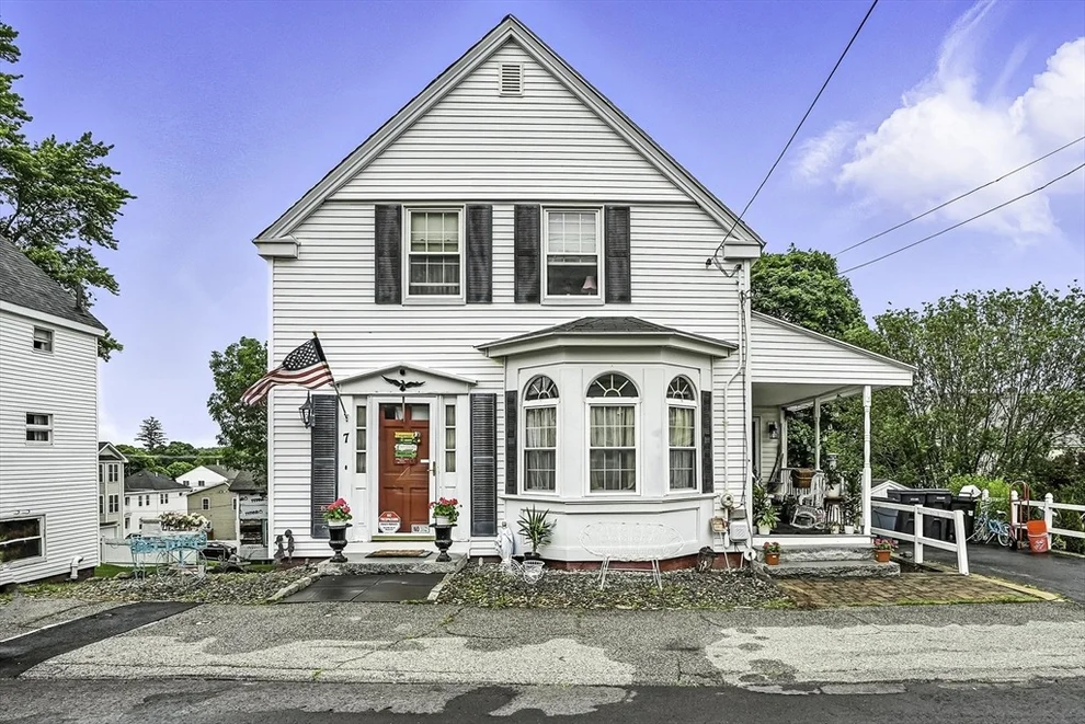Unit for sale at 7 Mount Dustin Ave, Haverhill, MA 01832