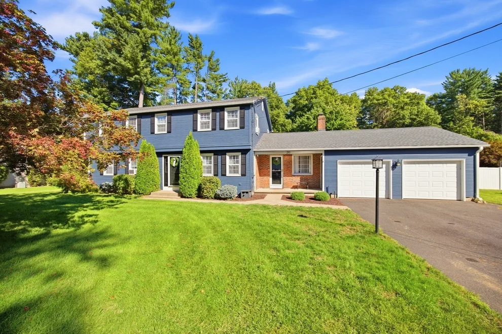 Unit for sale at 291 Steiger Dr, Westfield, MA 01085