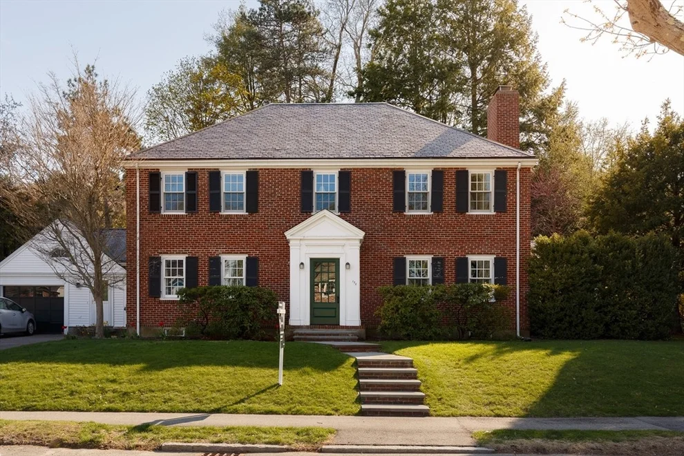 Unit for sale at 170 Reservoir Rd, Brookline, MA 02467