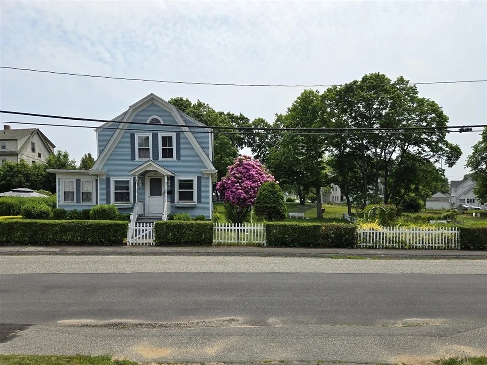 Unit for sale at 43 Jefferson St, Taunton, MA 02780