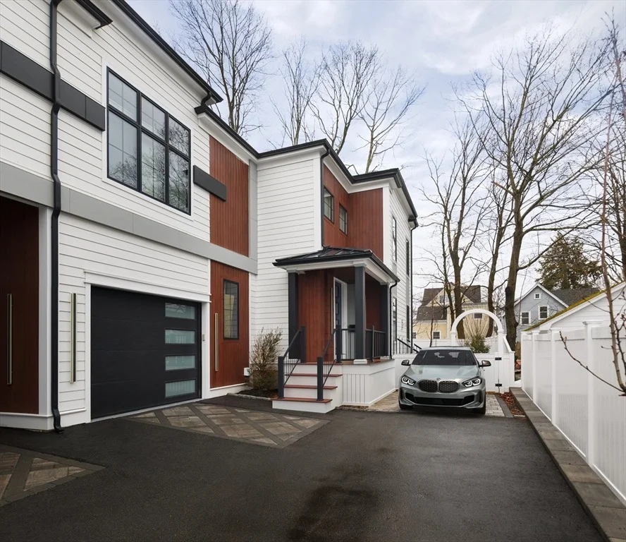 Unit for sale at 34 Lincoln St, Needham, MA 02492