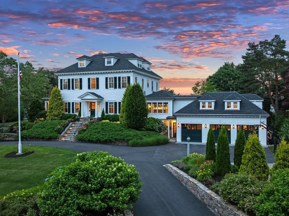 Unit for sale at 48 Harbor Ave, Marblehead, MA 01945