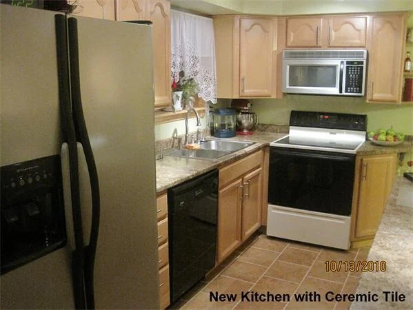Unit for sale at 508 Blisswood Village Dr, Ludlow, MA 01056