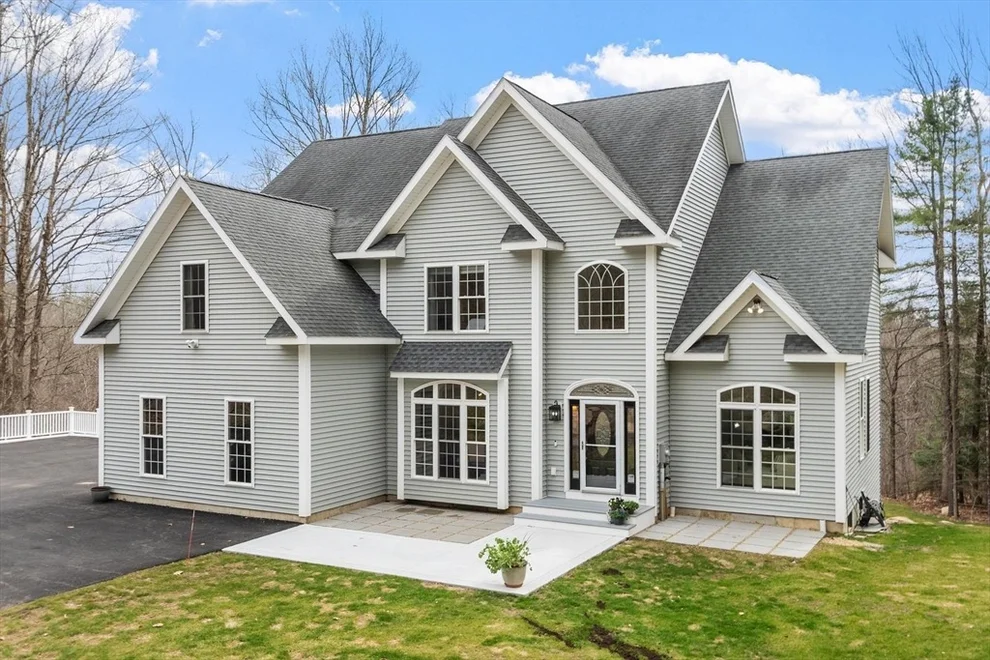 Unit for sale at 25 Flagg Road, Hubbardston, MA 01452