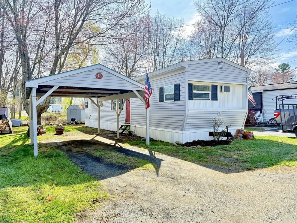 Unit for sale at 868 Southampton Rd, Westfield, MA 01085