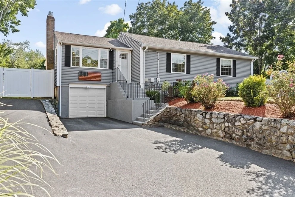 Unit for sale at 129 Chief Justice Cushing Hwy, Hingham, MA 02043