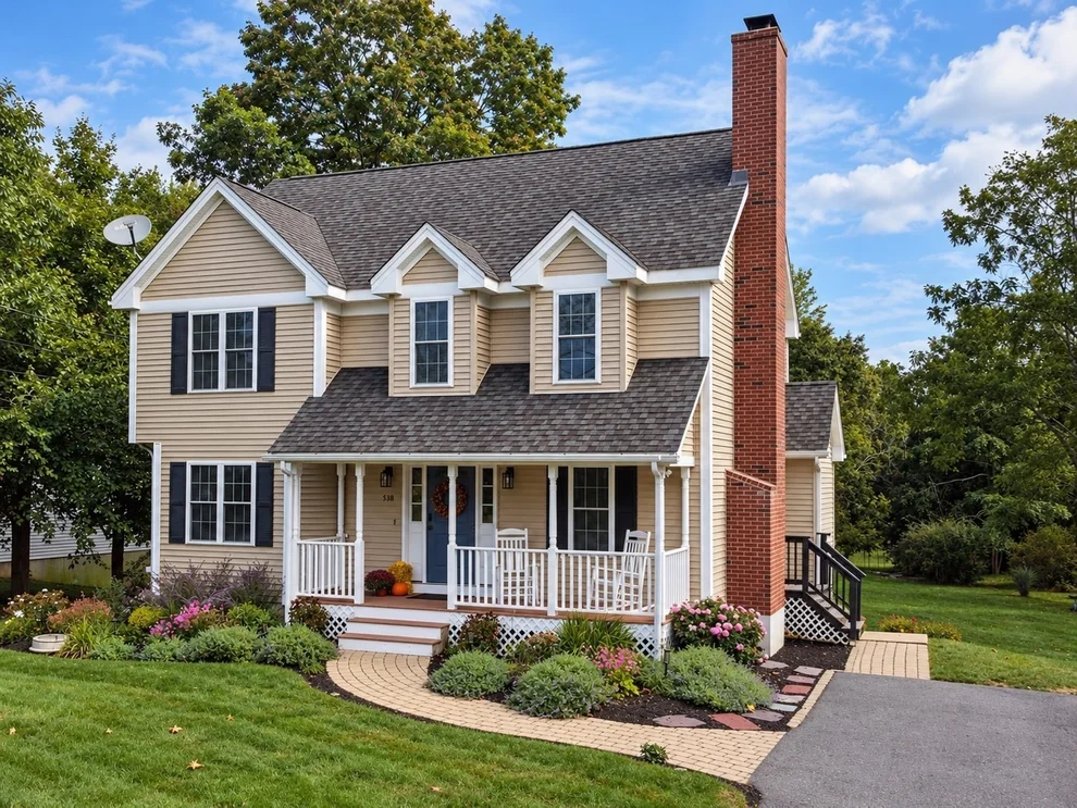 Unit for sale at 538 Pike Avenue, Attleboro, MA 02703