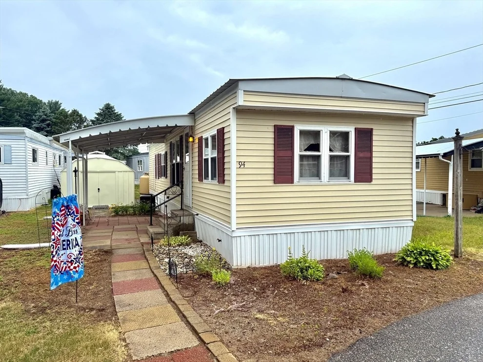 Unit for sale at 735 Memorial Dr, Chicopee, MA 01020
