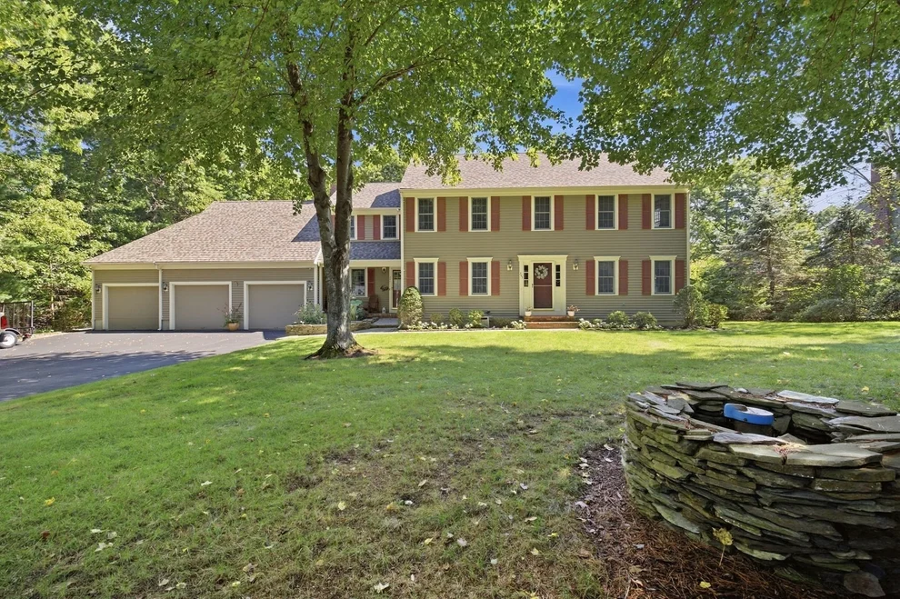 Unit for sale at 345 Grange Park, Bridgewater, MA 02324