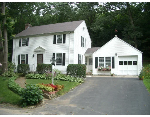 Unit for sale at 221 Hillside Rd, Southbridge, MA 01550