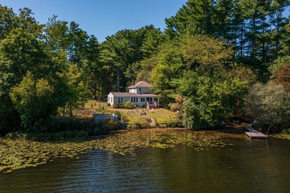 Unit for sale at 166 Pine Grove Ave, Hanson, MA 02341