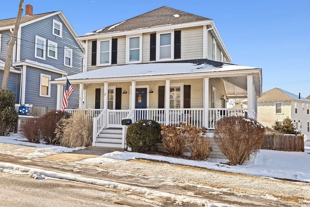 Unit for sale at 7 Old Colony Rd, Hull, MA 02045