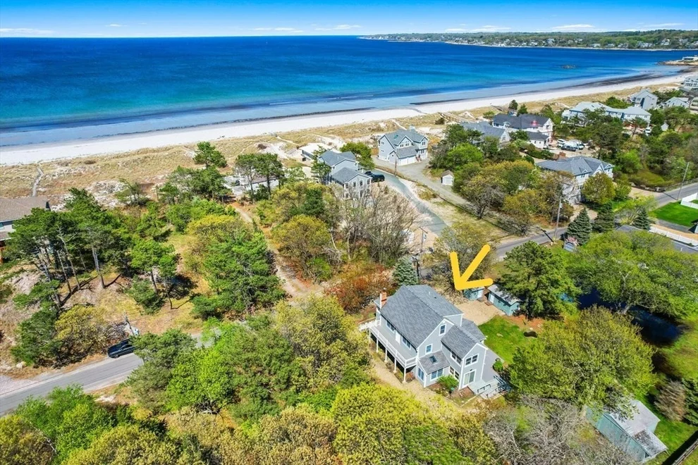 Unit for sale at 18 Wingaersheek Rd, Gloucester, MA 01930