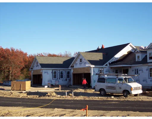 Unit for sale at 11 Sandy Circle, Lakeville, MA 02347