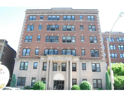 Unit for sale at 2003 Commonwealth Ave, Boston, MA 02135