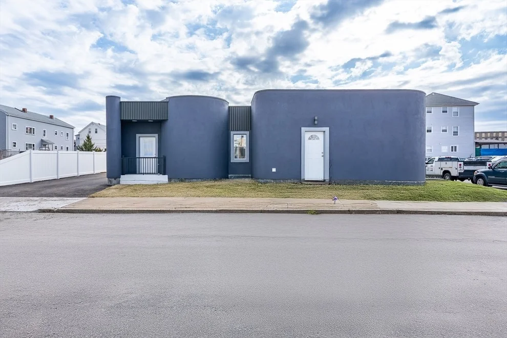 Unit for sale at 146 18th St, Fall River, MA 02723