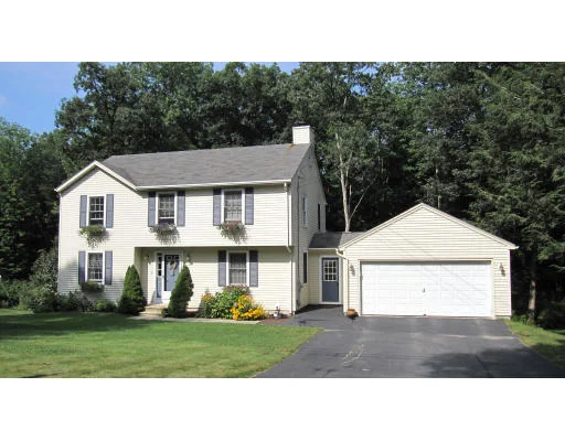 Unit for sale at 61 Clarke Road, Sturbridge, MA 01518