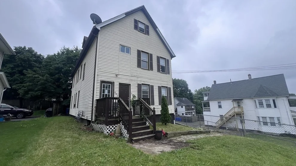 Unit for sale at 305 - 307 Main St, Springfield, MA 01151