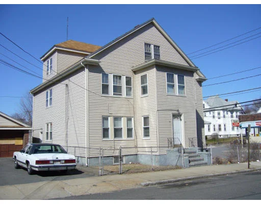 Unit for sale at 80 Chatham Rd, Everett, MA 02149