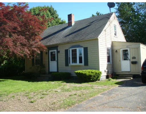 Unit for sale at 3 Morris Street, Westfield, MA 01085