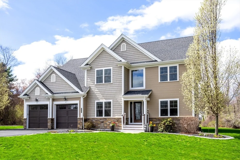 Unit for sale at 115 Oak Ave, Lunenburg, MA 01462