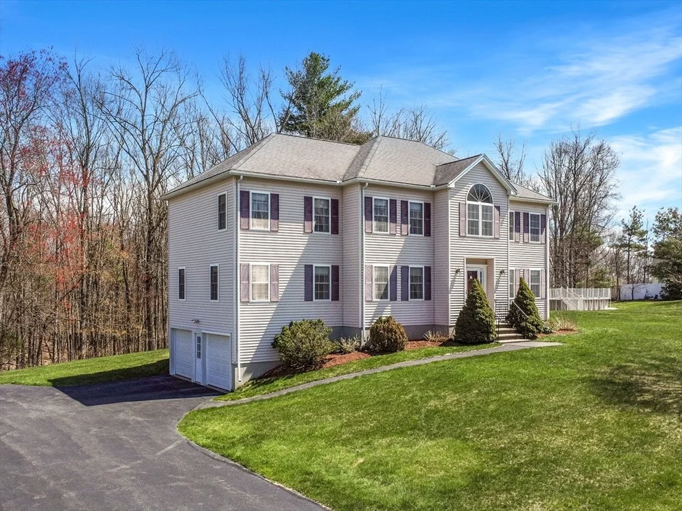 Unit for sale at 3 Hillview Drive, Methuen, MA 01844