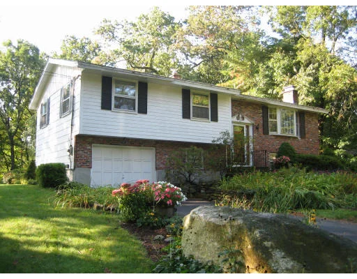 Unit for sale at 10 Laredo Drive, Chelmsford, MA 01824