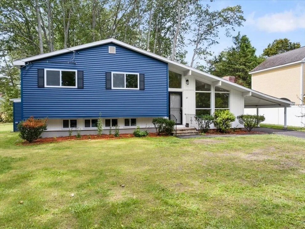 Unit for sale at 115 Edgewood St, Lowell, MA 01852