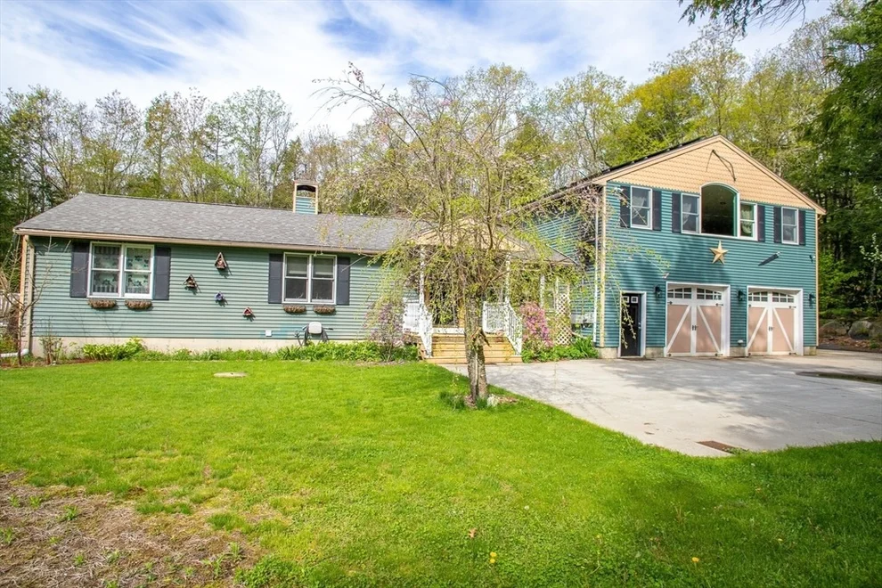 Unit for sale at 635 Royalston Rd, Phillipston, MA 01331